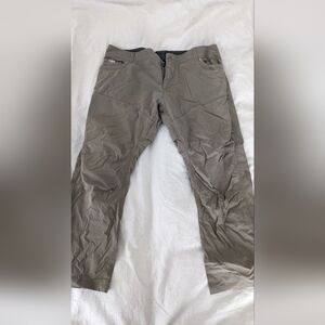 Kuhl Konfident Air Pants NWOT 40x30